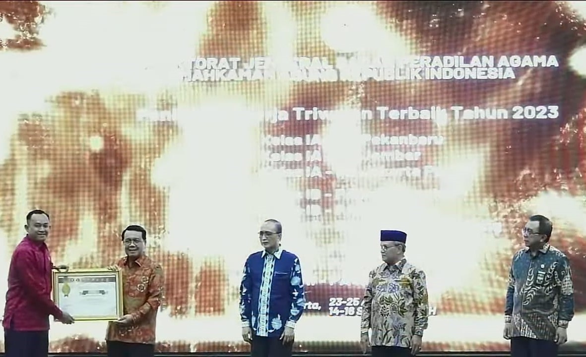 Peringkat 1 Nasional Prestasi Kinerja